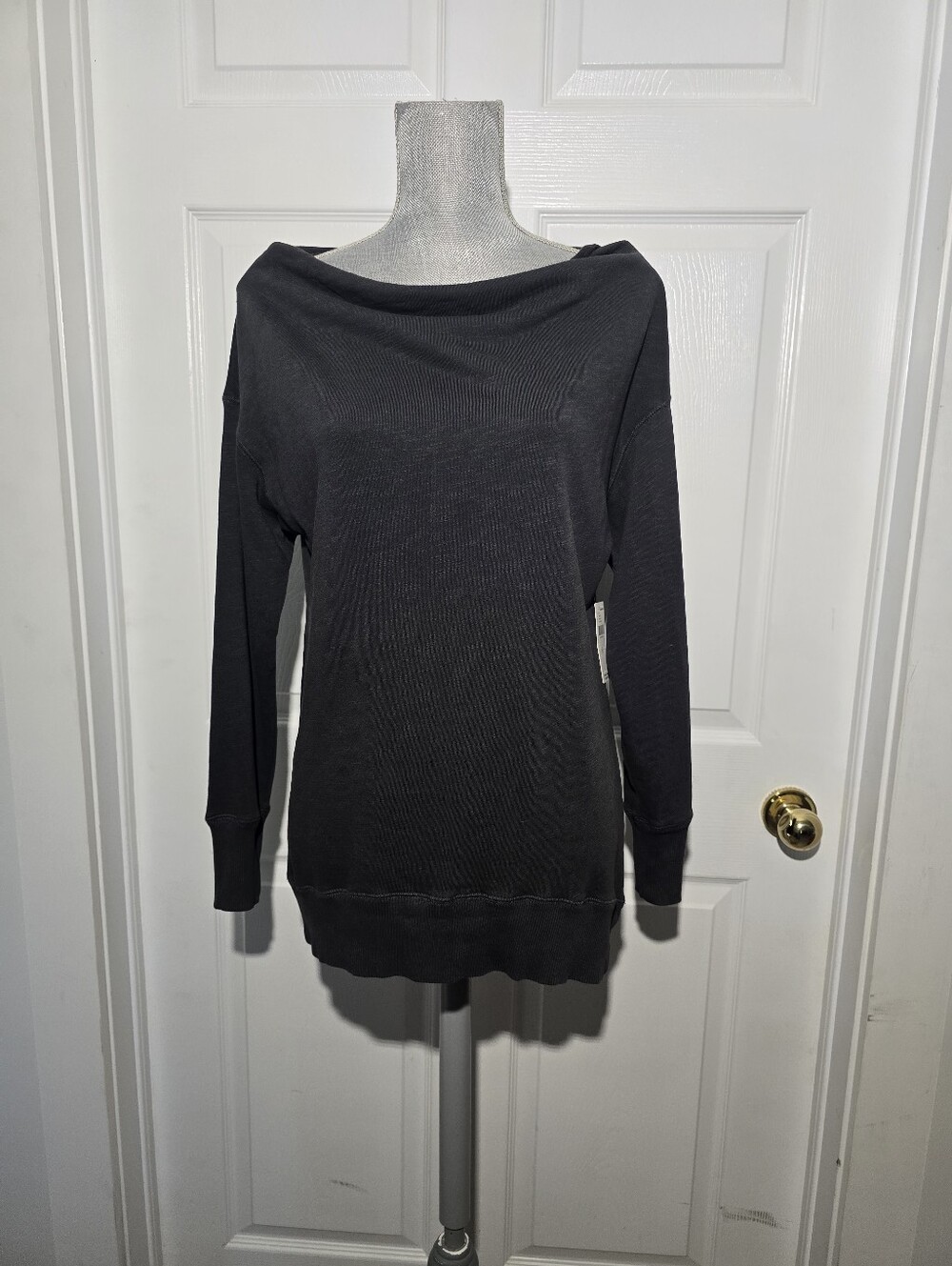 PILCRO NWT off Shoulder Sweater